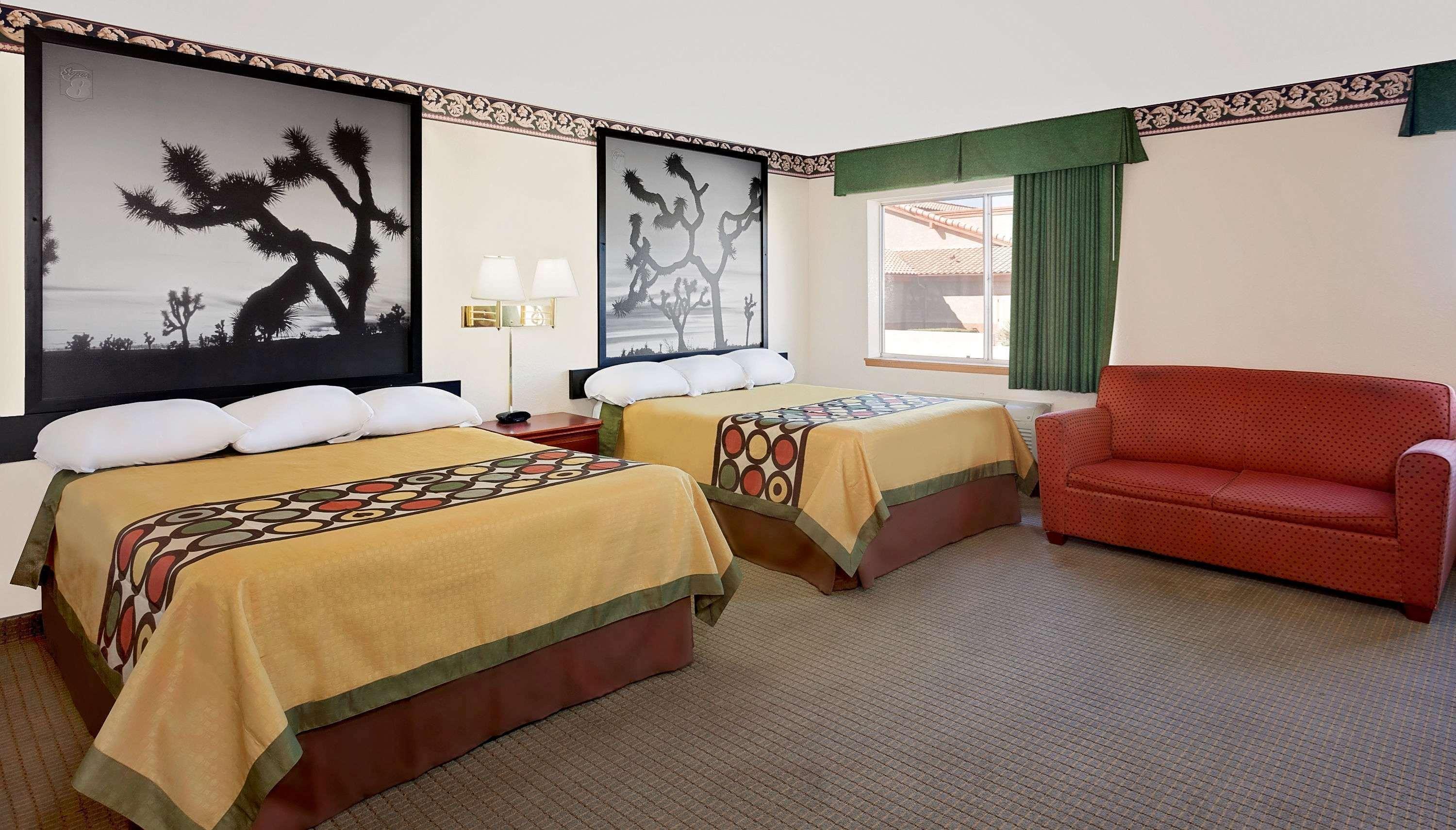 ซูเปอร์ 8 บาย วินด์แฮม ยัคกาแวลเลย์/จอชัว ทรี เนชั่นแนล พาร์ค แอเรีย Motel ยุคคาแวลลีย์ ภายนอก รูปภาพ