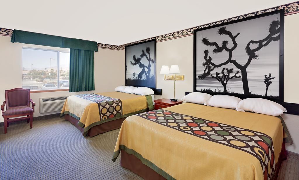 ซูเปอร์ 8 บาย วินด์แฮม ยัคกาแวลเลย์/จอชัว ทรี เนชั่นแนล พาร์ค แอเรีย Motel ยุคคาแวลลีย์ ภายนอก รูปภาพ